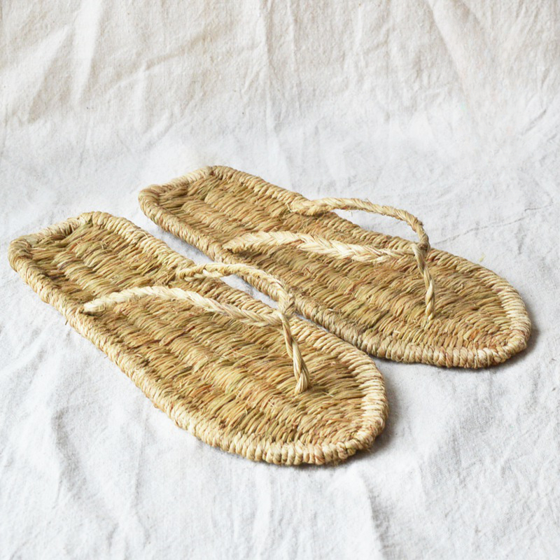Men Shoes Japan - Sandal Jerami untuk Pria dan Wanita