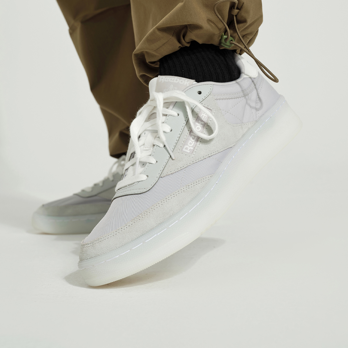 Sepatu Skateboard Reebok Low T - Men Shoes Reebok ulasan dan harga